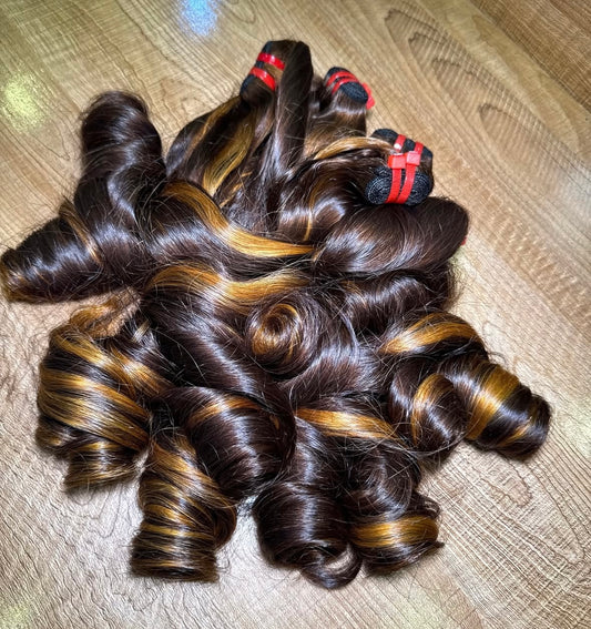 BOUNCY CURLS